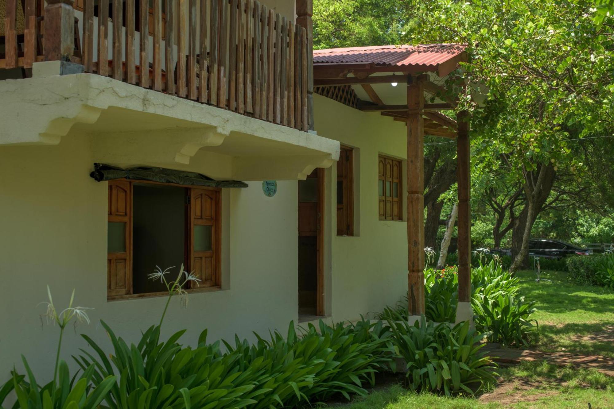 Casa De Playa Los Moncada León Exteriör bild
